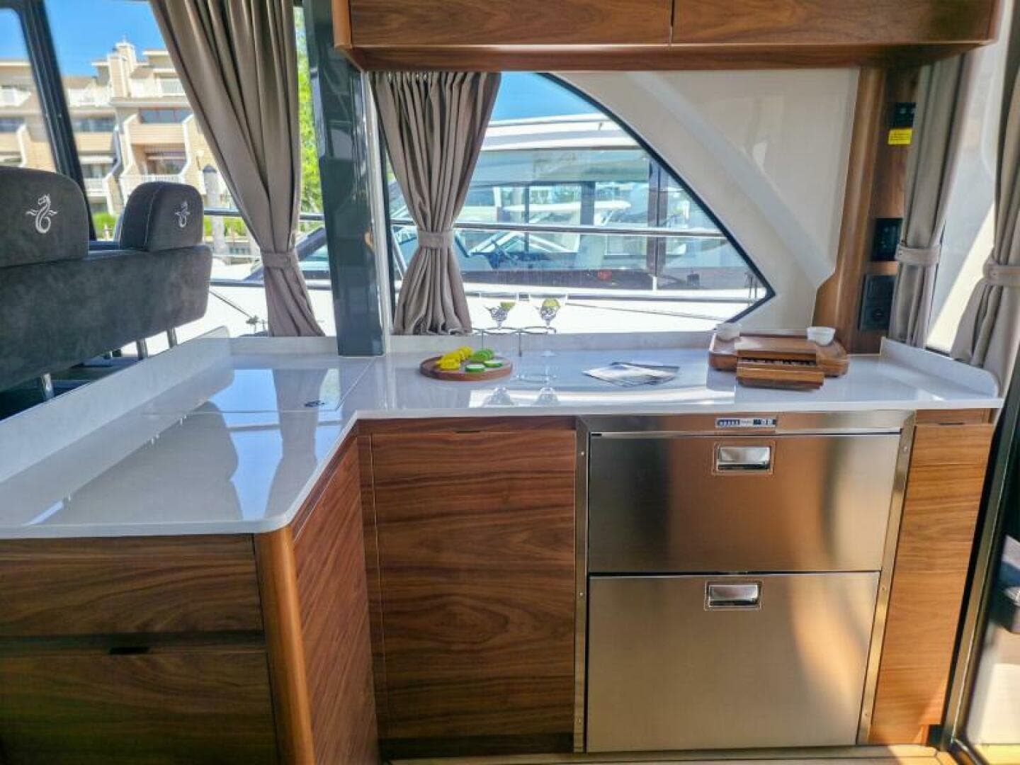 2026 Marex 440 Gourmet Cruiser — photo 33