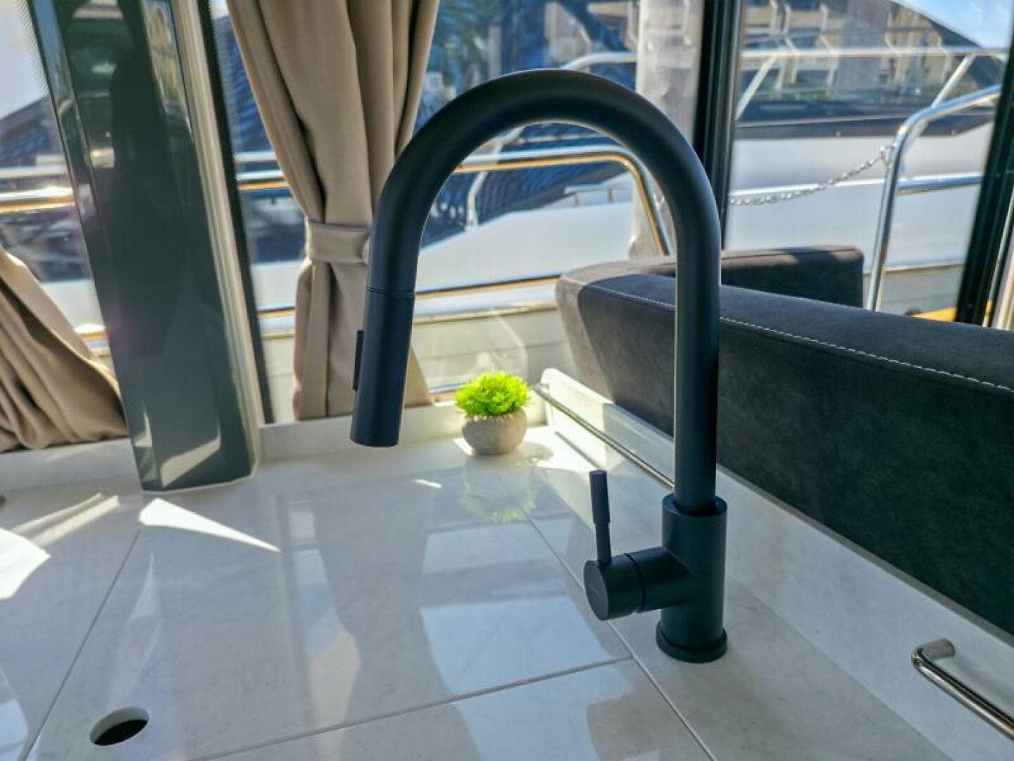 2026 Marex 440 Gourmet Cruiser — photo 39