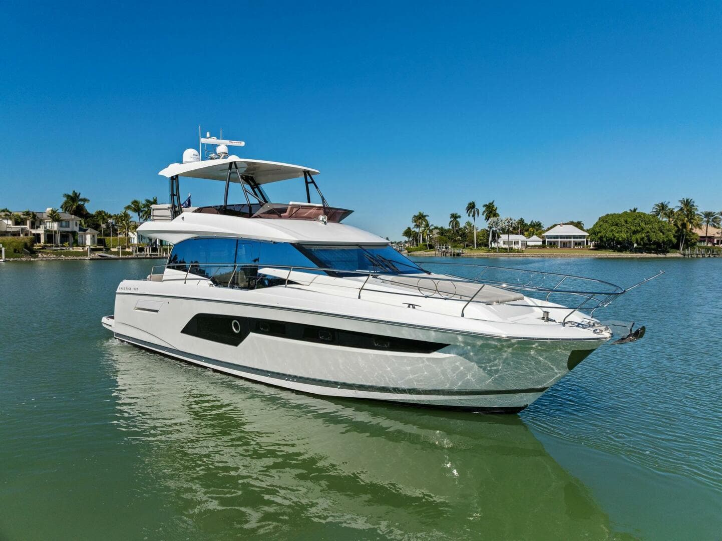 2022 Prestige 520 Flybridge — photo 7