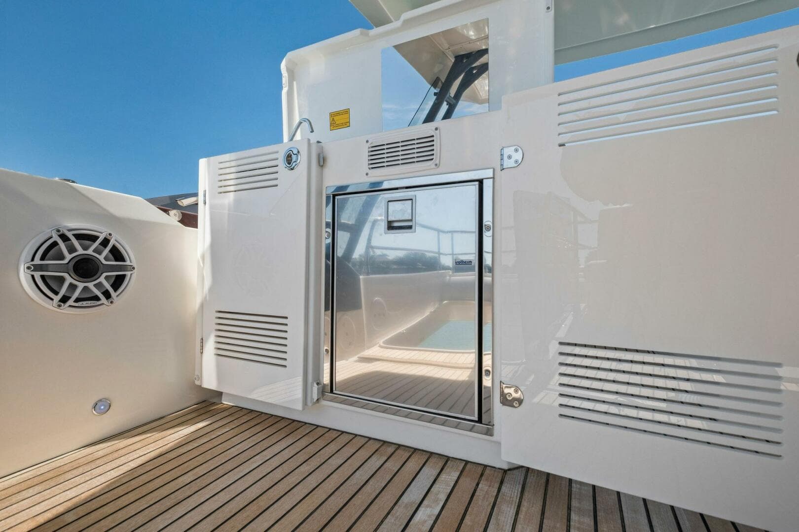 2022 Prestige 520 Flybridge — photo 73