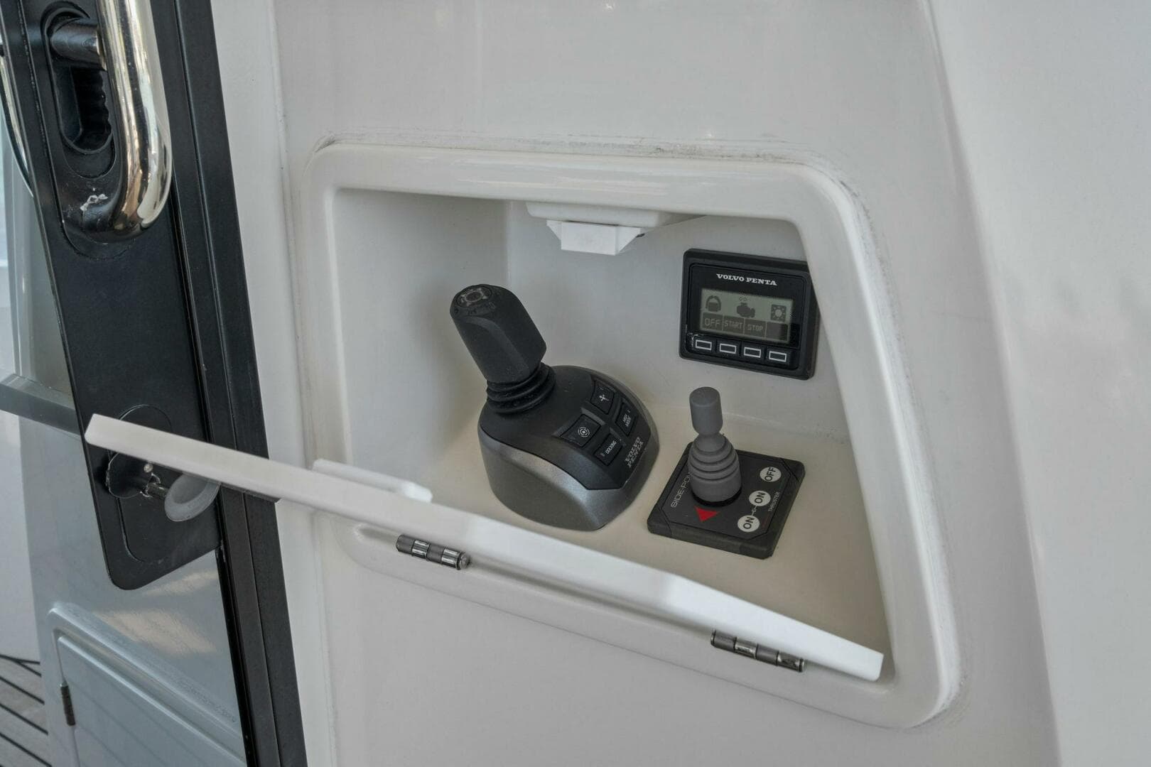 2022 Prestige 520 Flybridge — photo 49