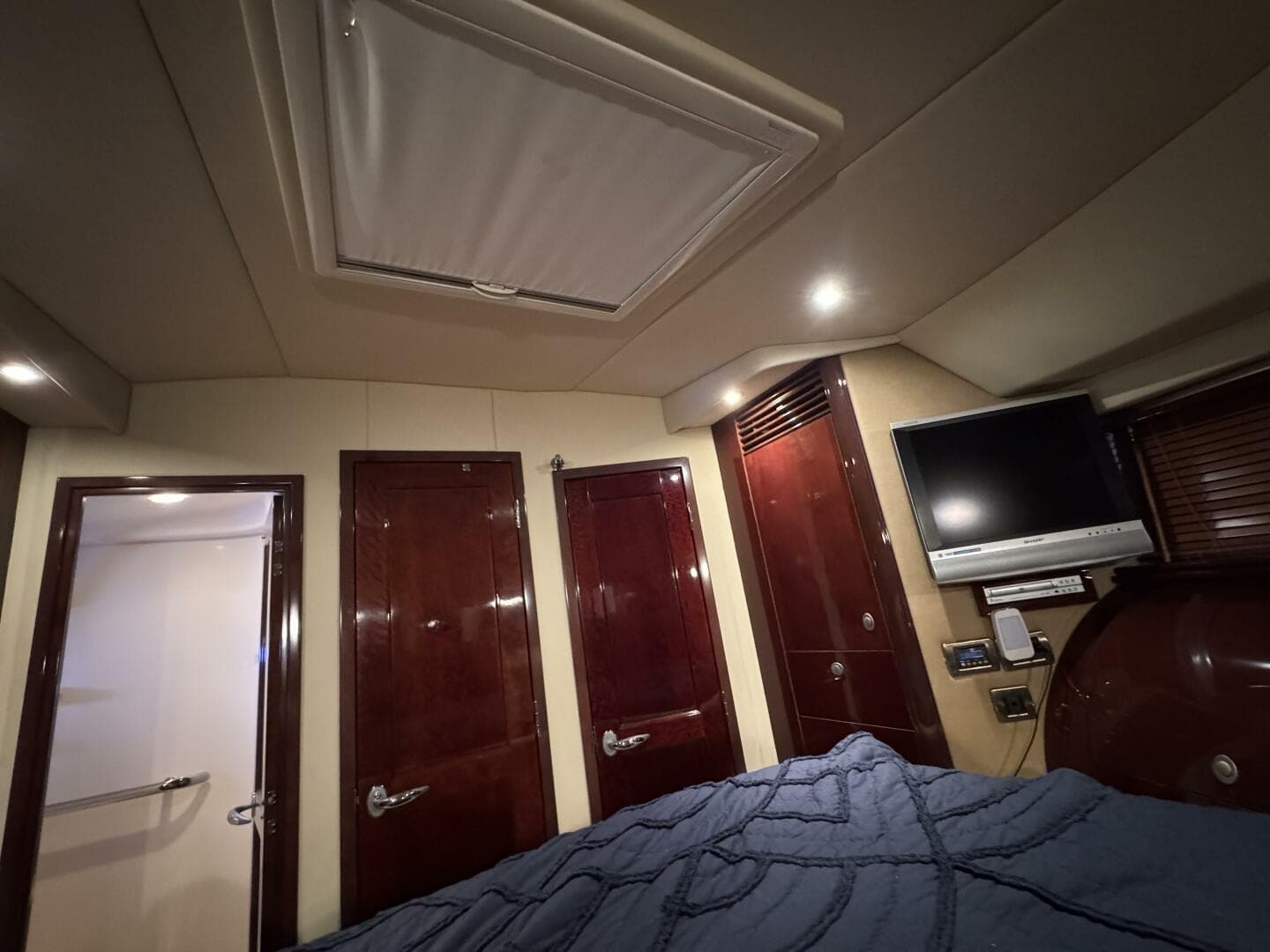 2007 Sea Ray 58 Sedan Bridge — photo 32