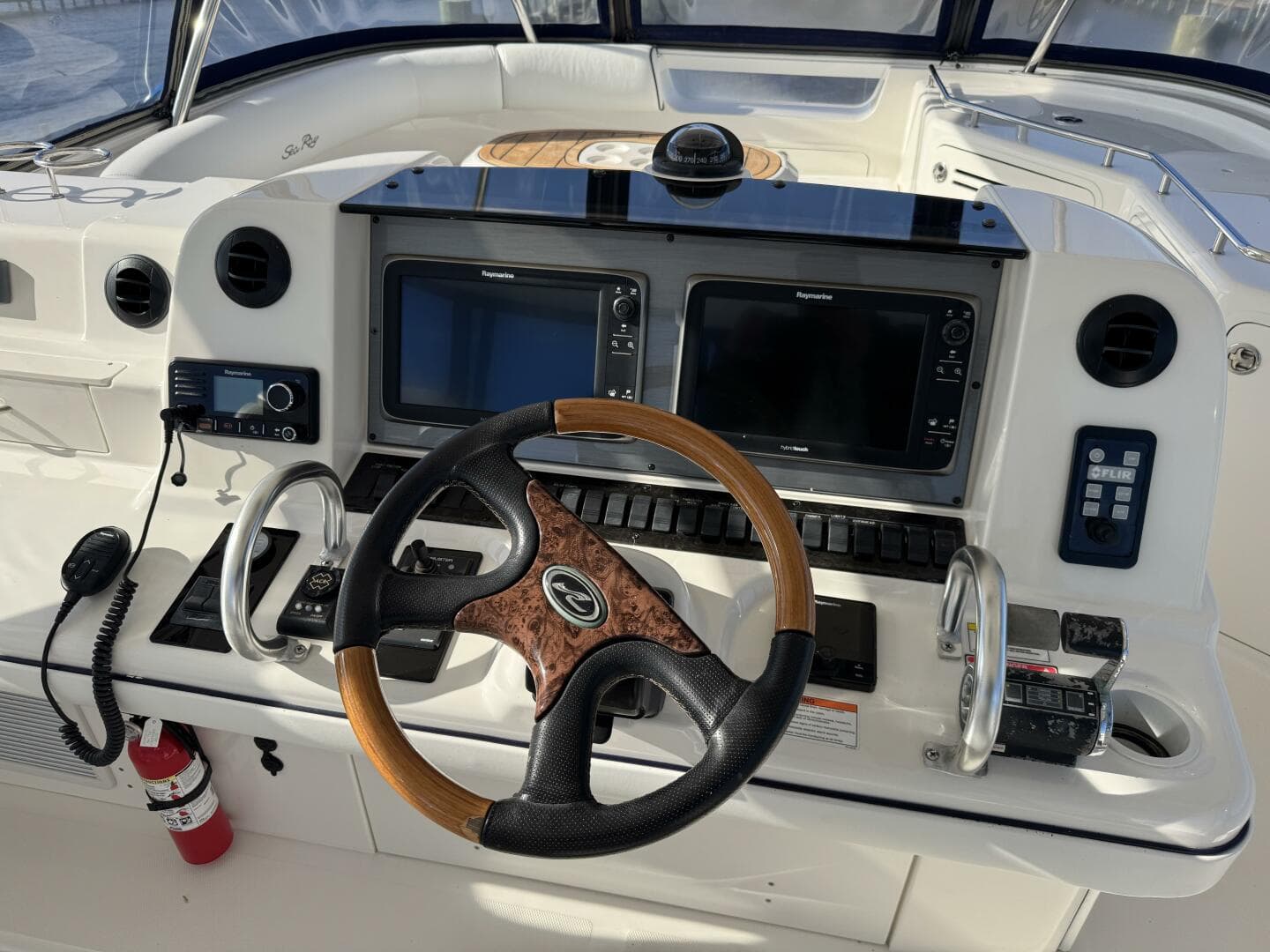 2007 Sea Ray 58 Sedan Bridge — photo 21