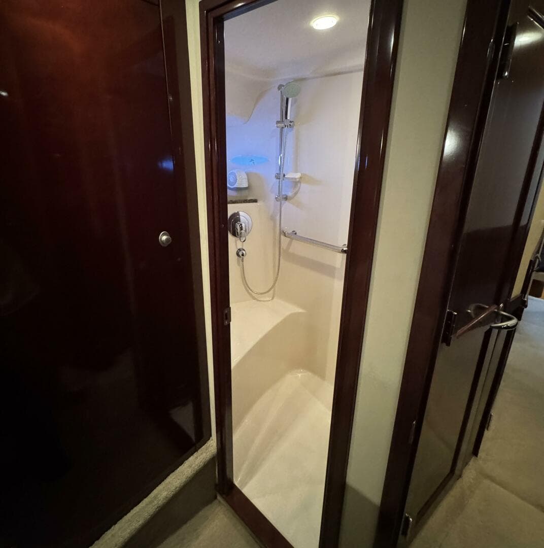 2007 Sea Ray 58 Sedan Bridge — photo 33