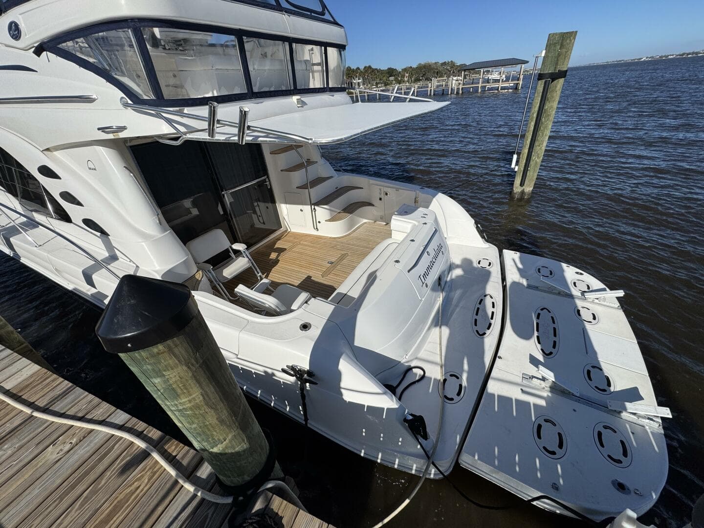 2007 Sea Ray 58 Sedan Bridge — photo 11