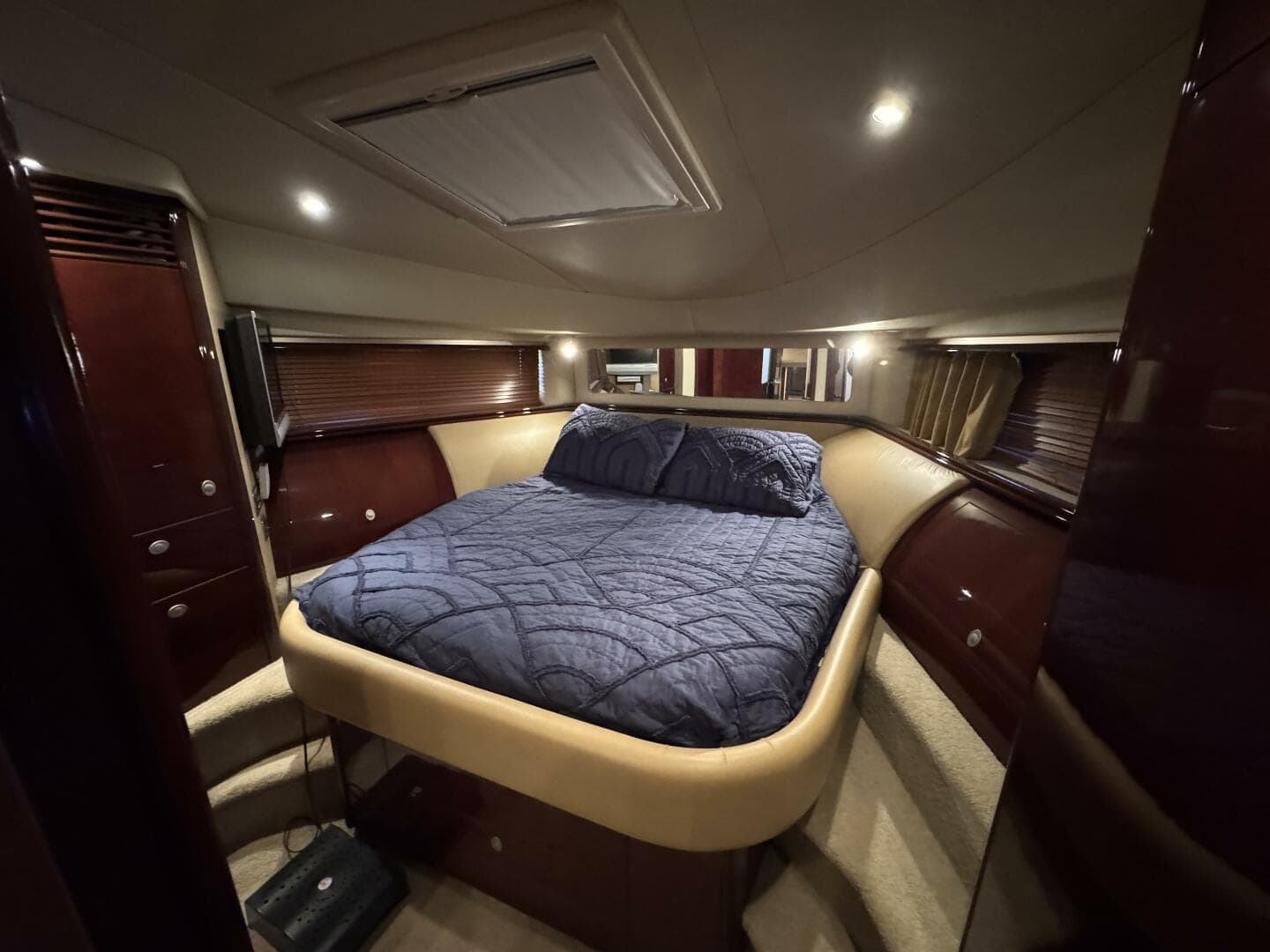 2007 Sea Ray 58 Sedan Bridge — photo 31