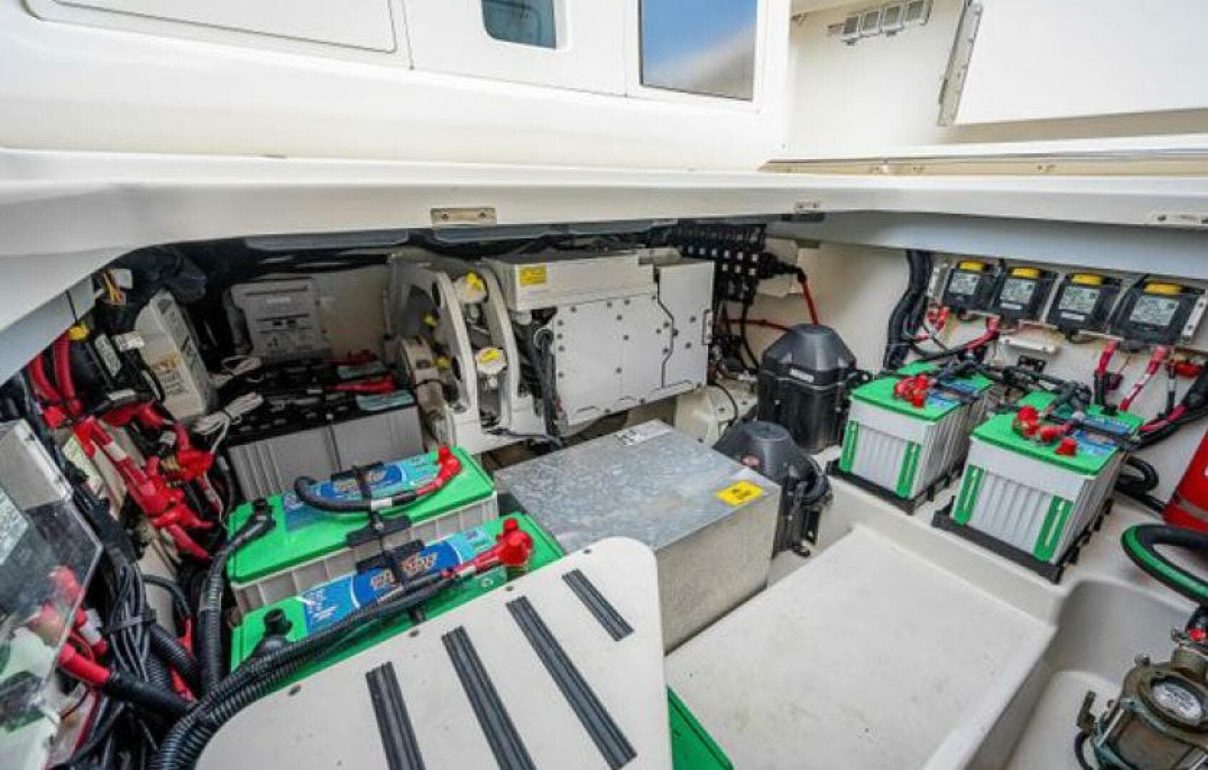 2020 Boston Whaler Outrage — photo 6