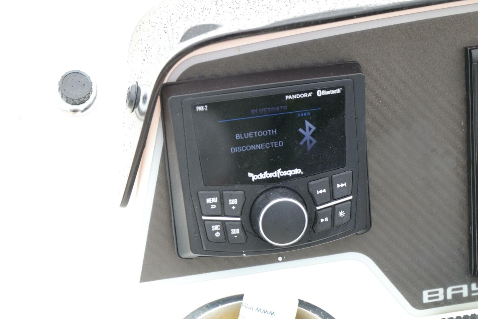 2022 Bayliner DX 2200 — photo 12