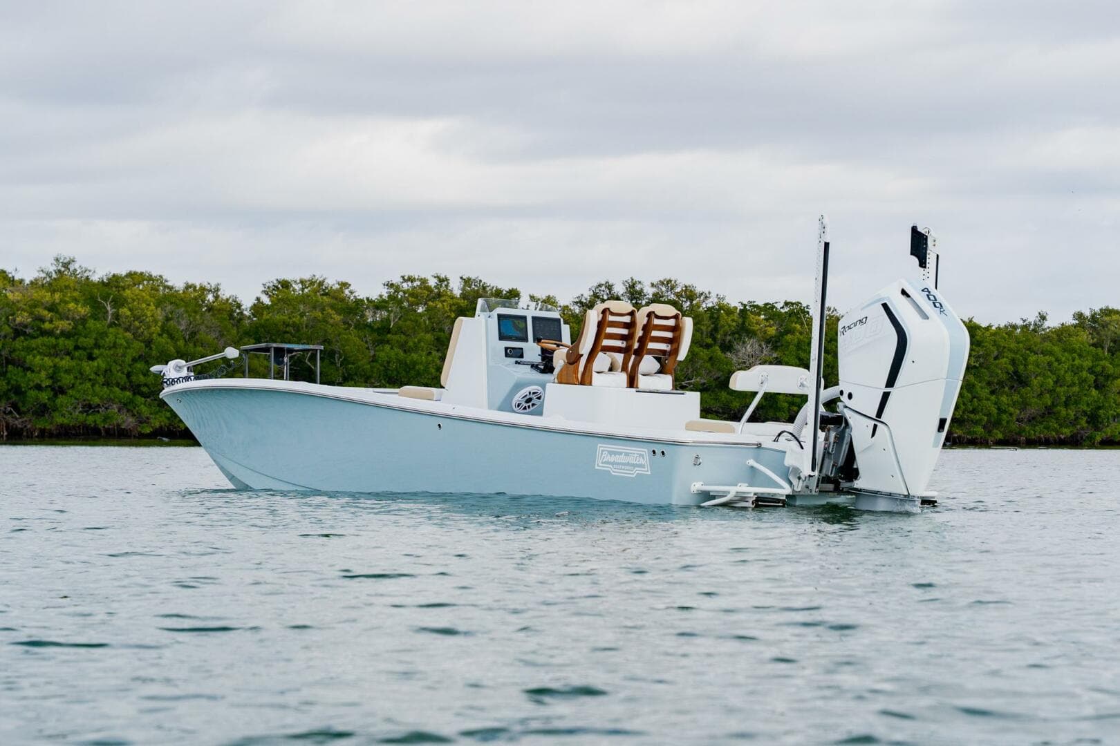 2026 Broadwater Boatworks 25 Bay Cat — photo 4