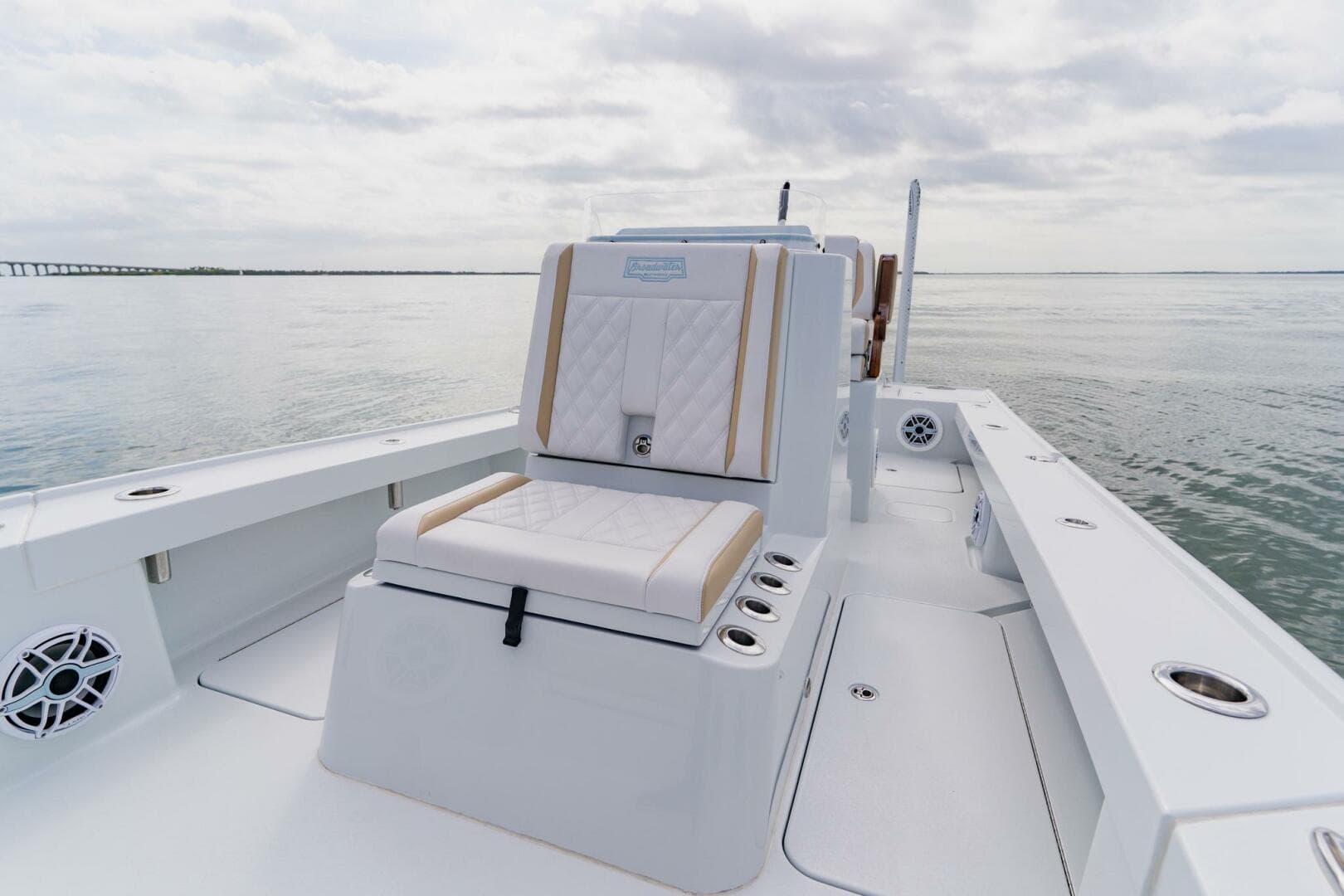 2026 Broadwater Boatworks 25 Bay Cat — photo 22