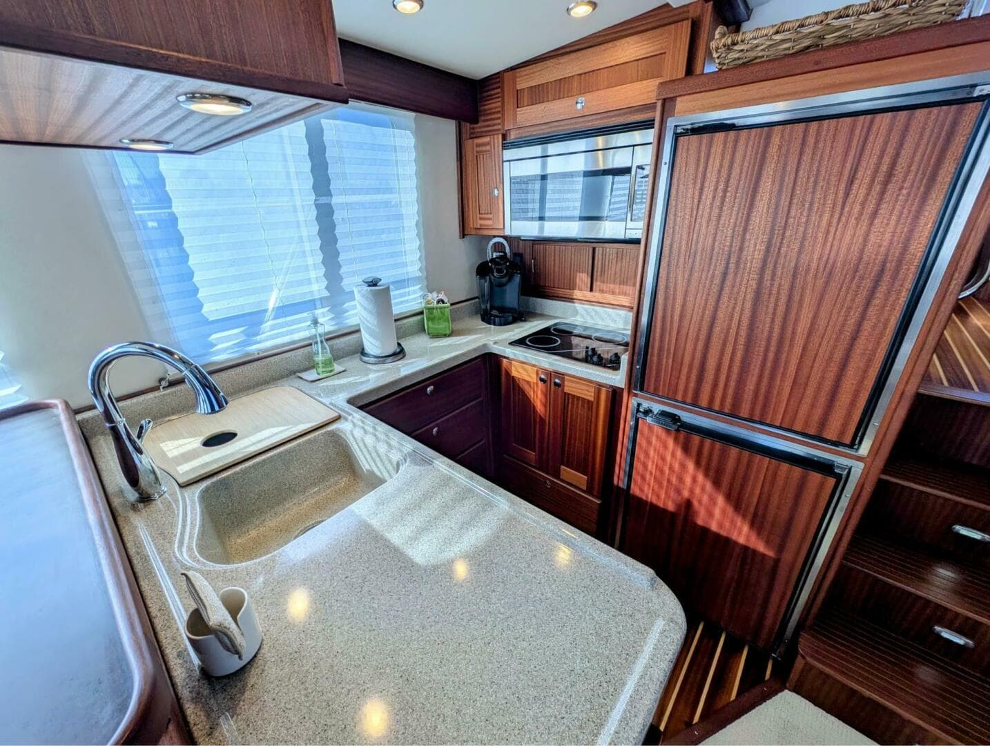 2015 American Tug — photo 38