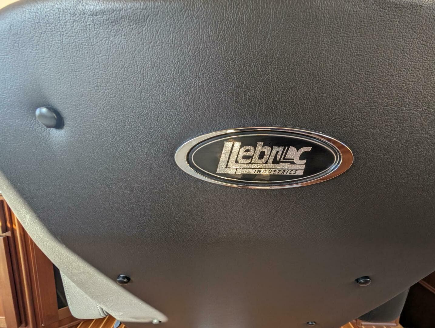 2015 American Tug — photo 6