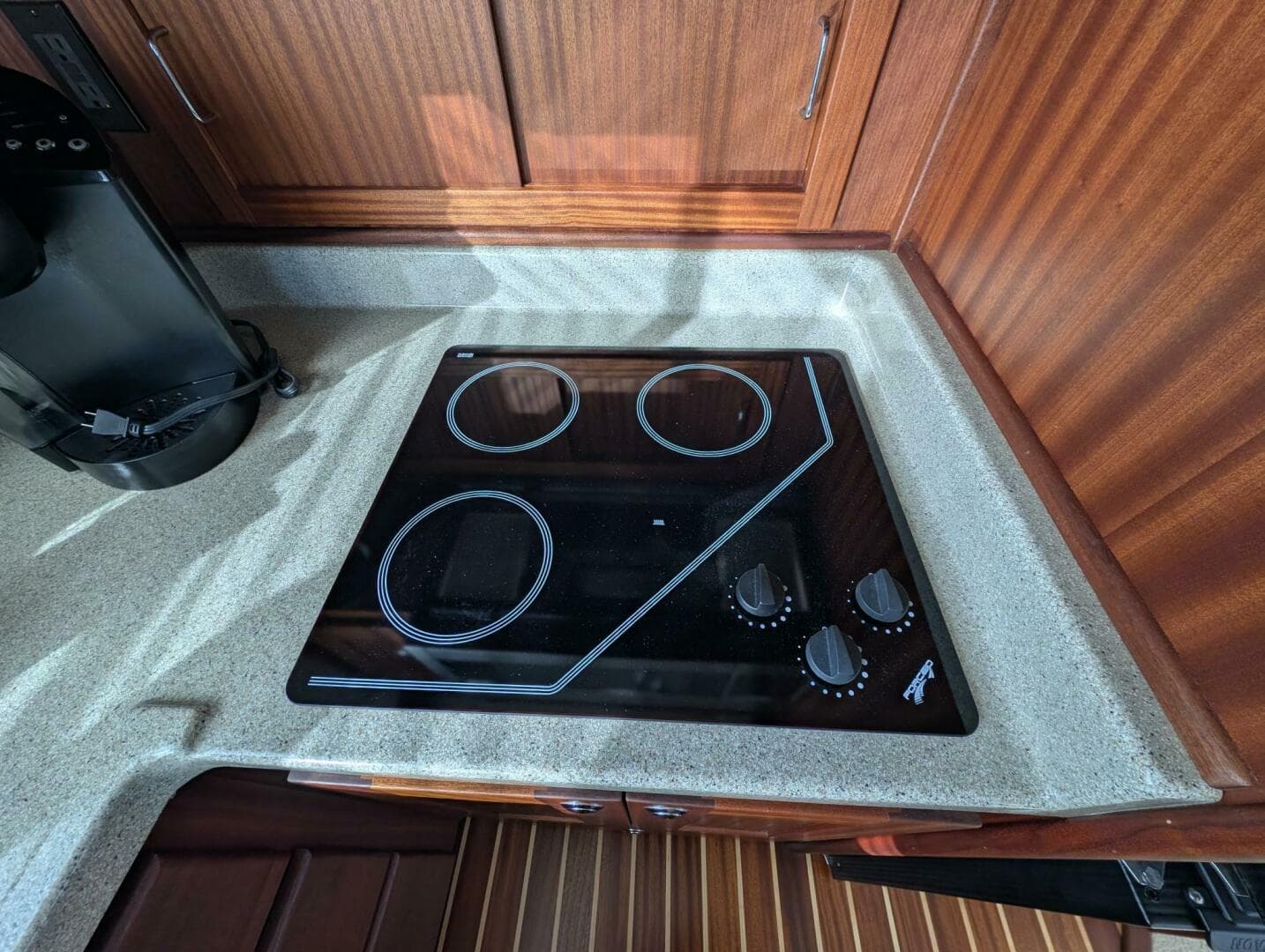 2015 American Tug — photo 32