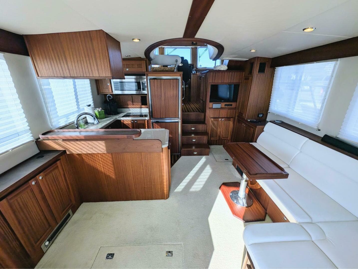 2015 American Tug — photo 29