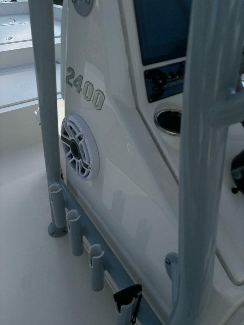 2022 Pathfinder 2400 Trs — photo 19