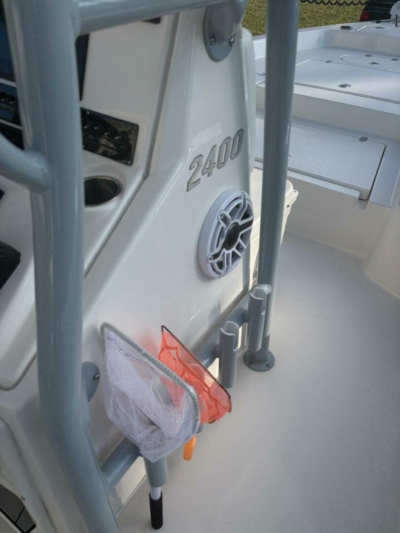 2022 Pathfinder 2400 Trs — photo 20