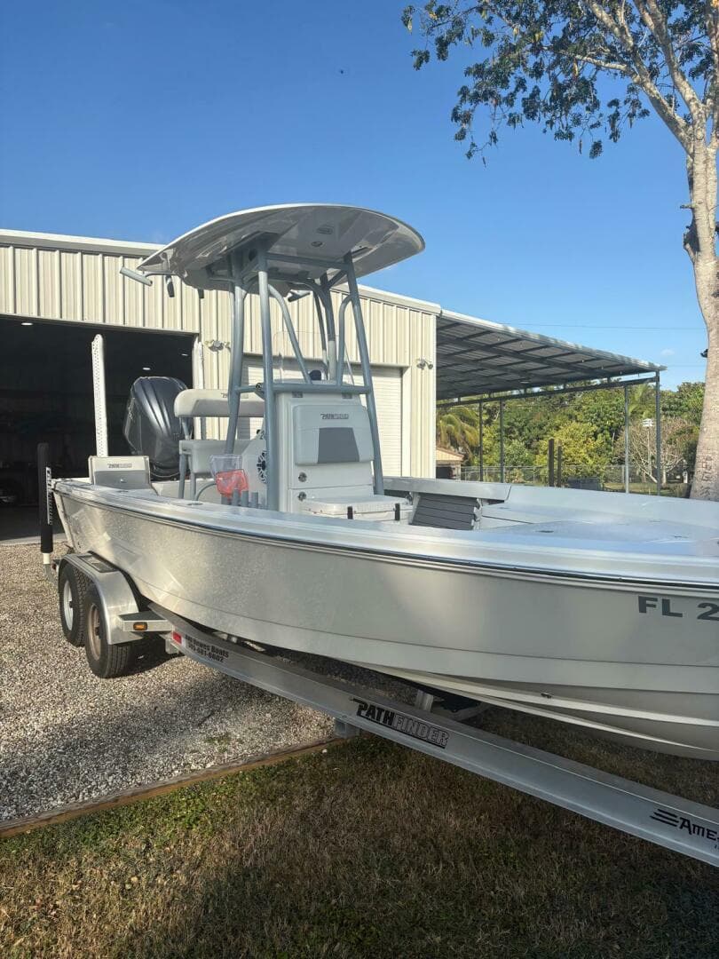 2022 Pathfinder 2400 Trs — photo 7