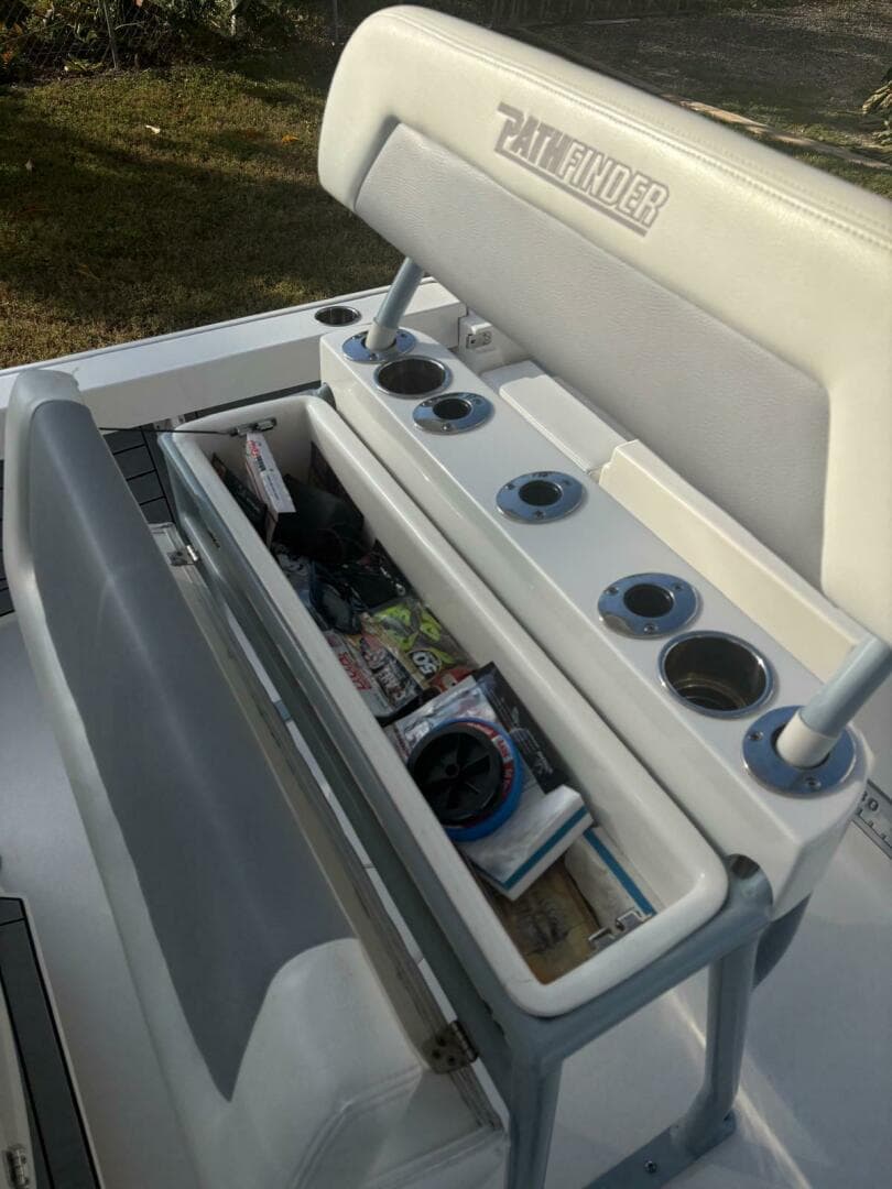 2022 Pathfinder 2400 Trs — photo 17