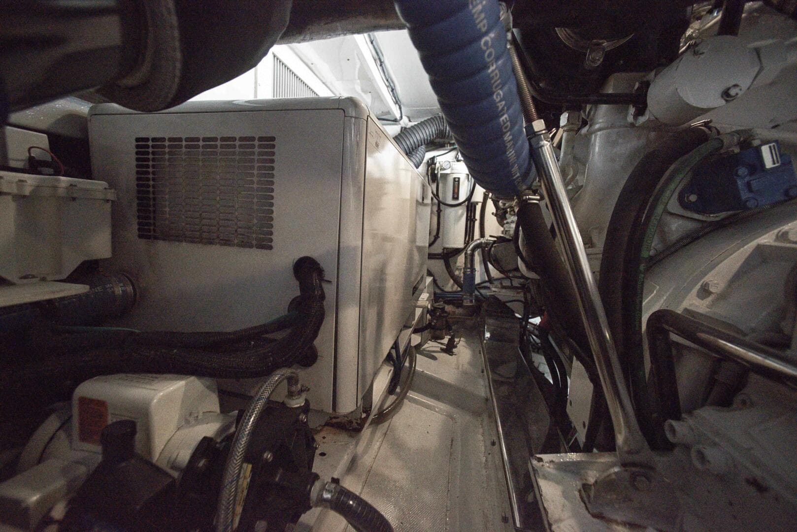 2009 Marlow Explorer — photo 43