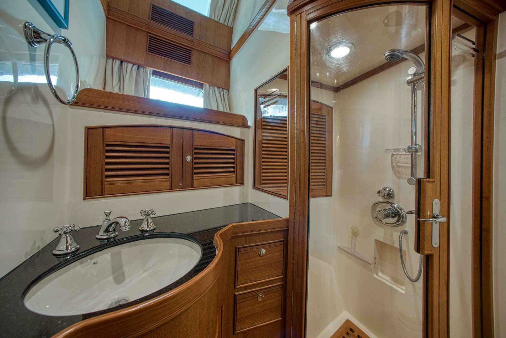 2009 Marlow Explorer — photo 32