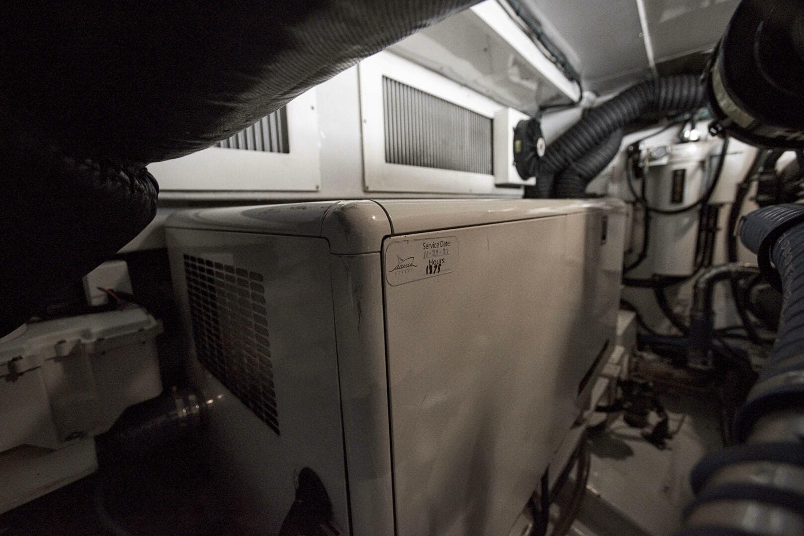 2009 Marlow Explorer — photo 44