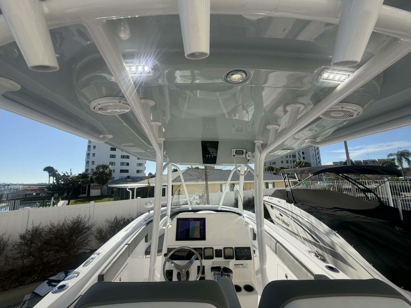 2021 Aquasport 2500 Center Console — photo 18