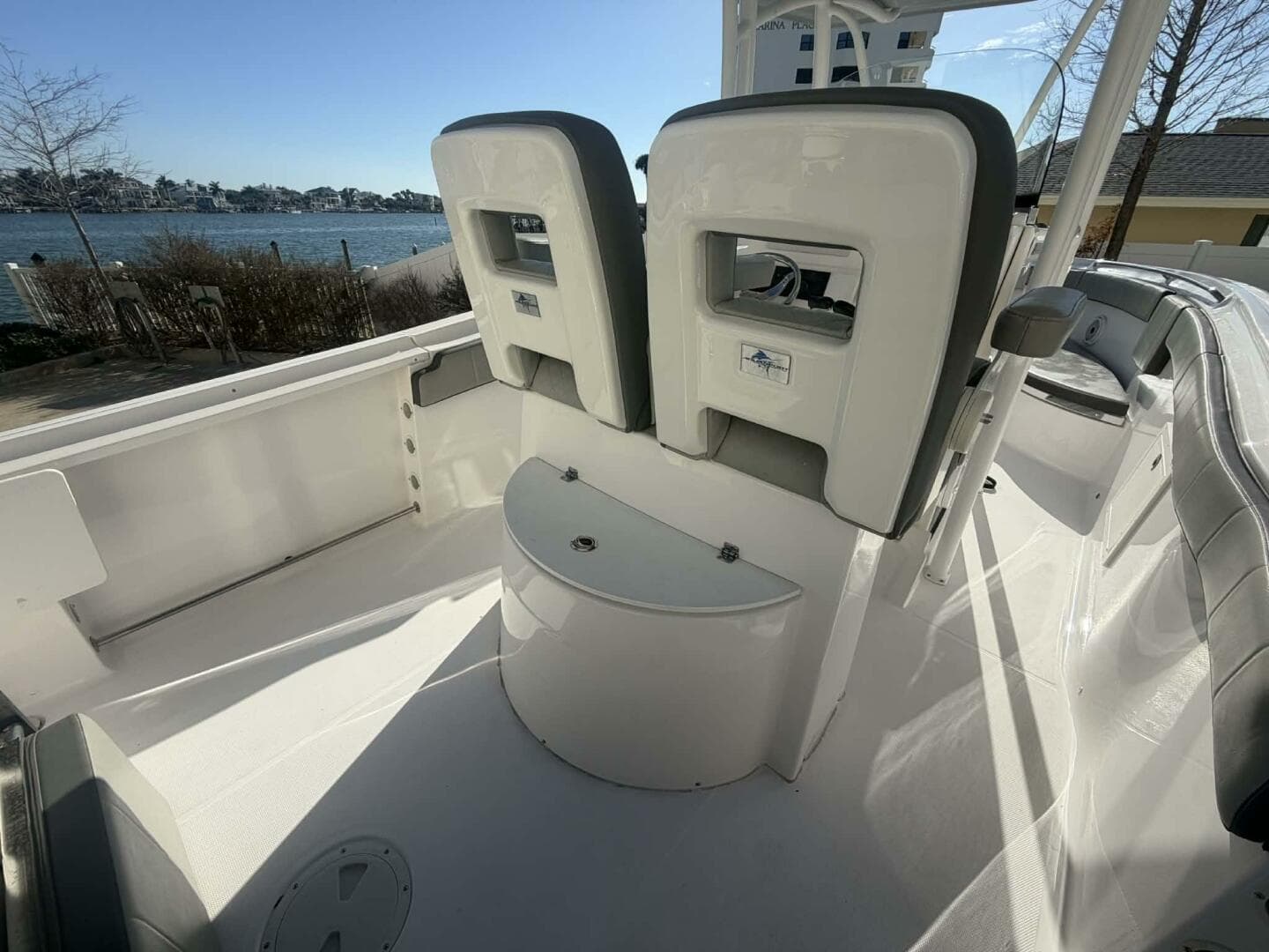 2021 Aquasport 2500 Center Console — photo 23