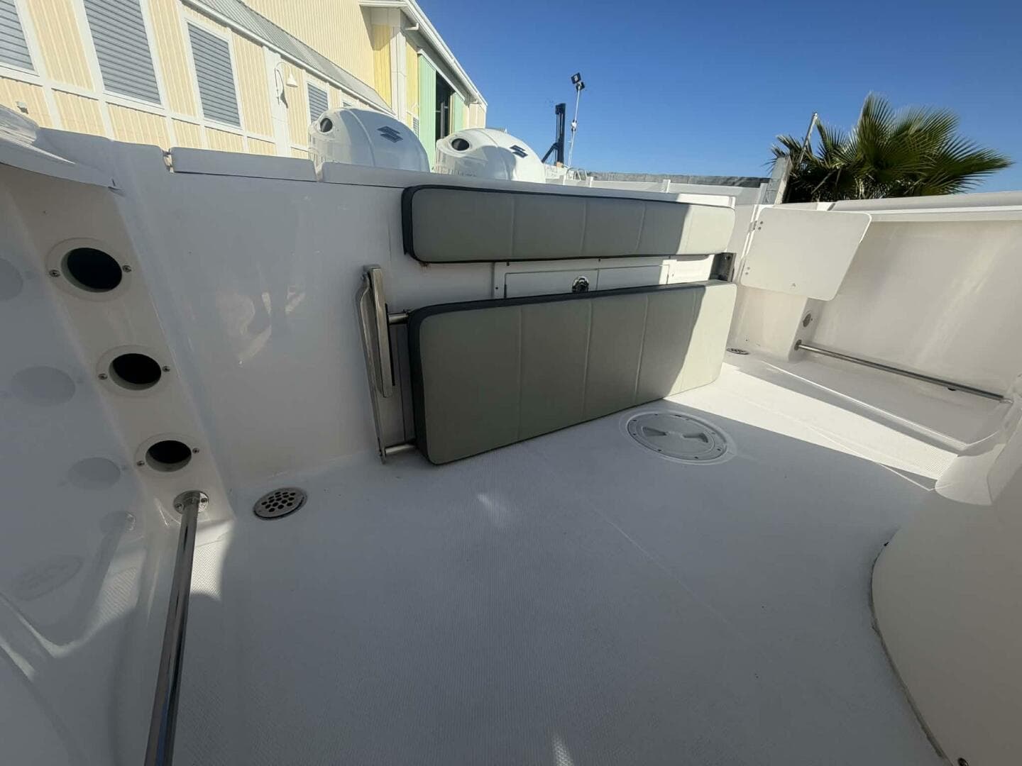 2021 Aquasport 2500 Center Console — photo 15