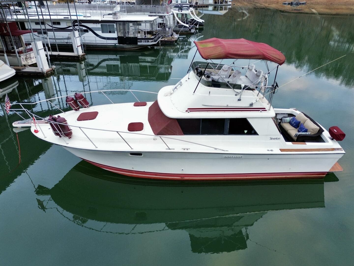 1979 Silverton 34 Convertible — photo 12