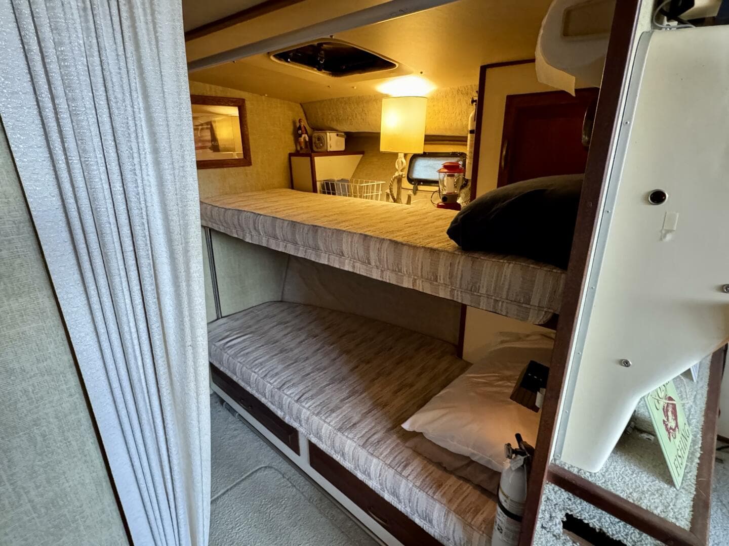 1979 Silverton 34 Convertible — photo 50