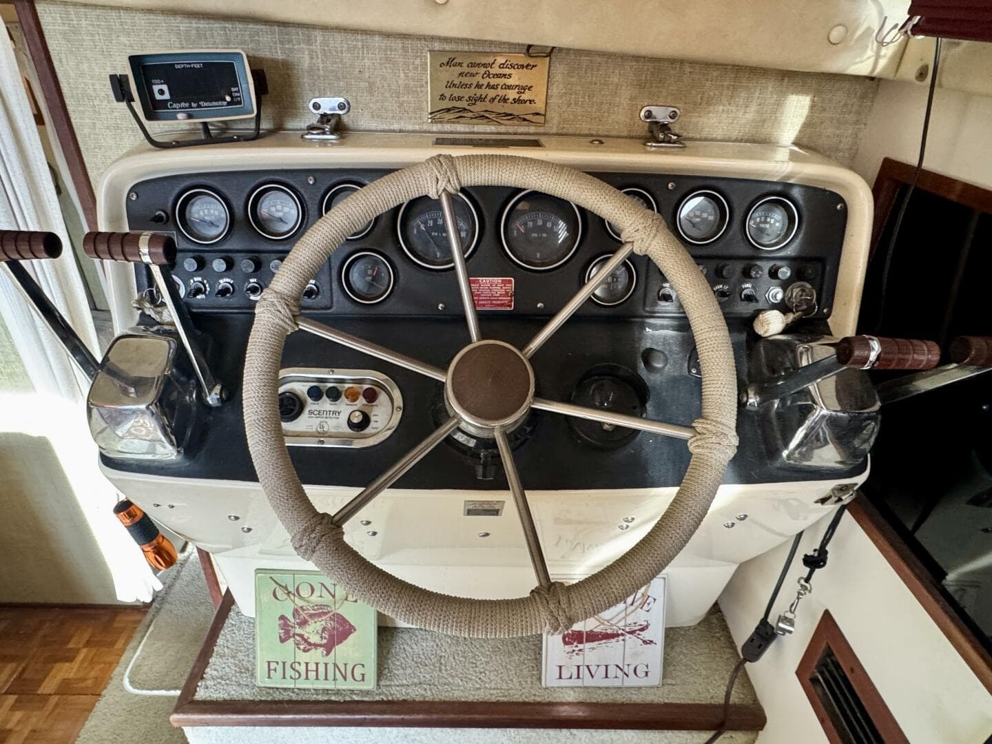 1979 Silverton 34 Convertible — photo 38