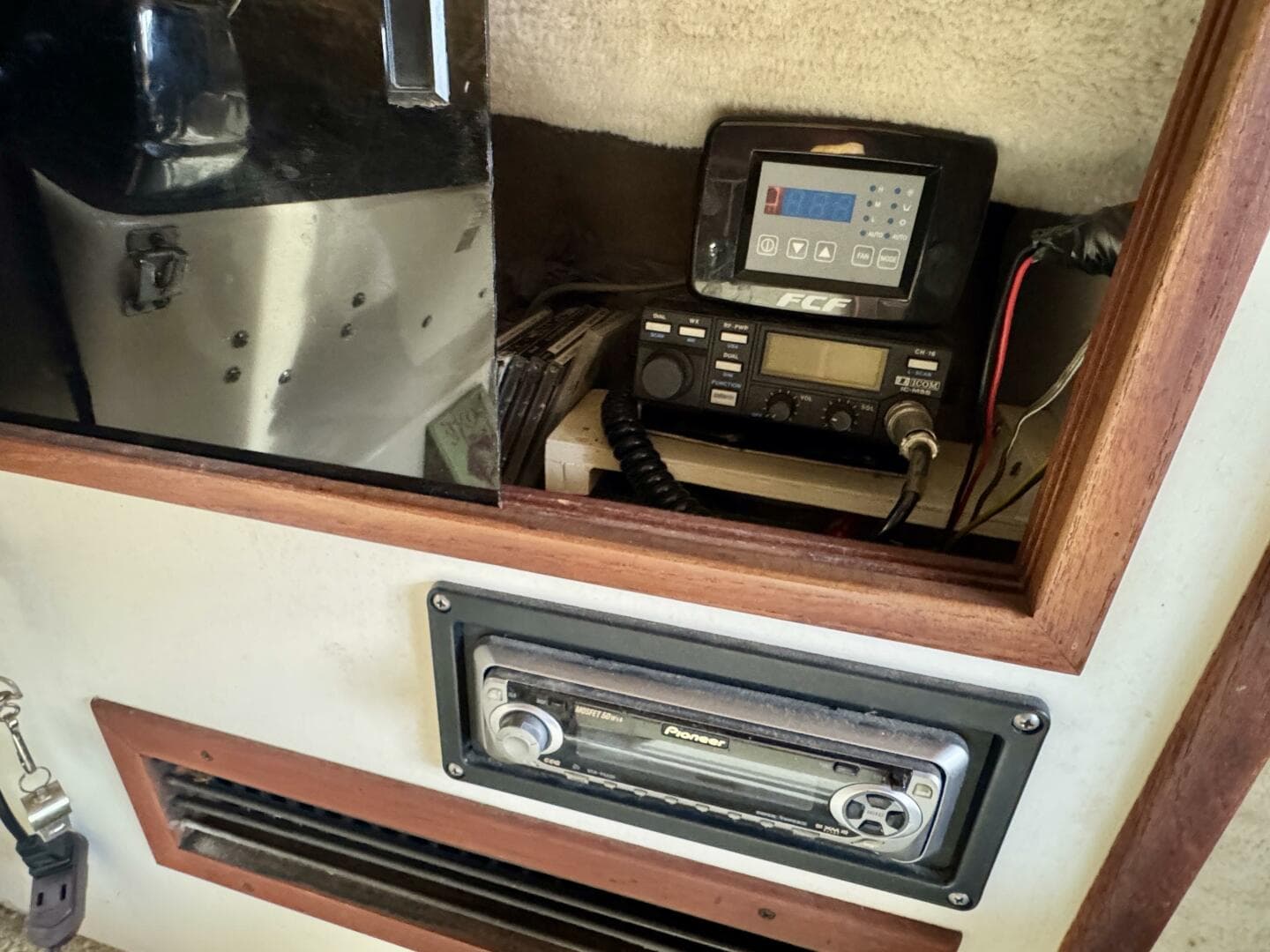 1979 Silverton 34 Convertible — photo 41