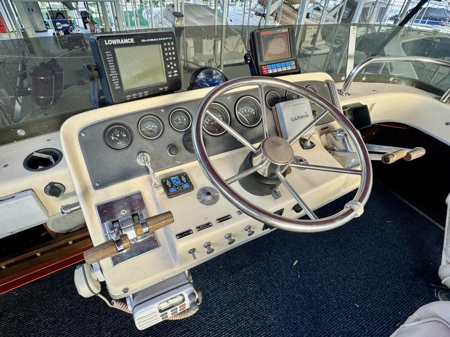 1979 Silverton 34 Convertible — photo 102