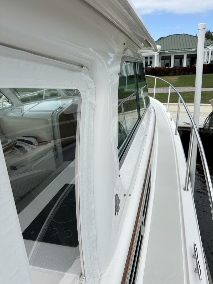 2022 Back Cove 34O — photo 9