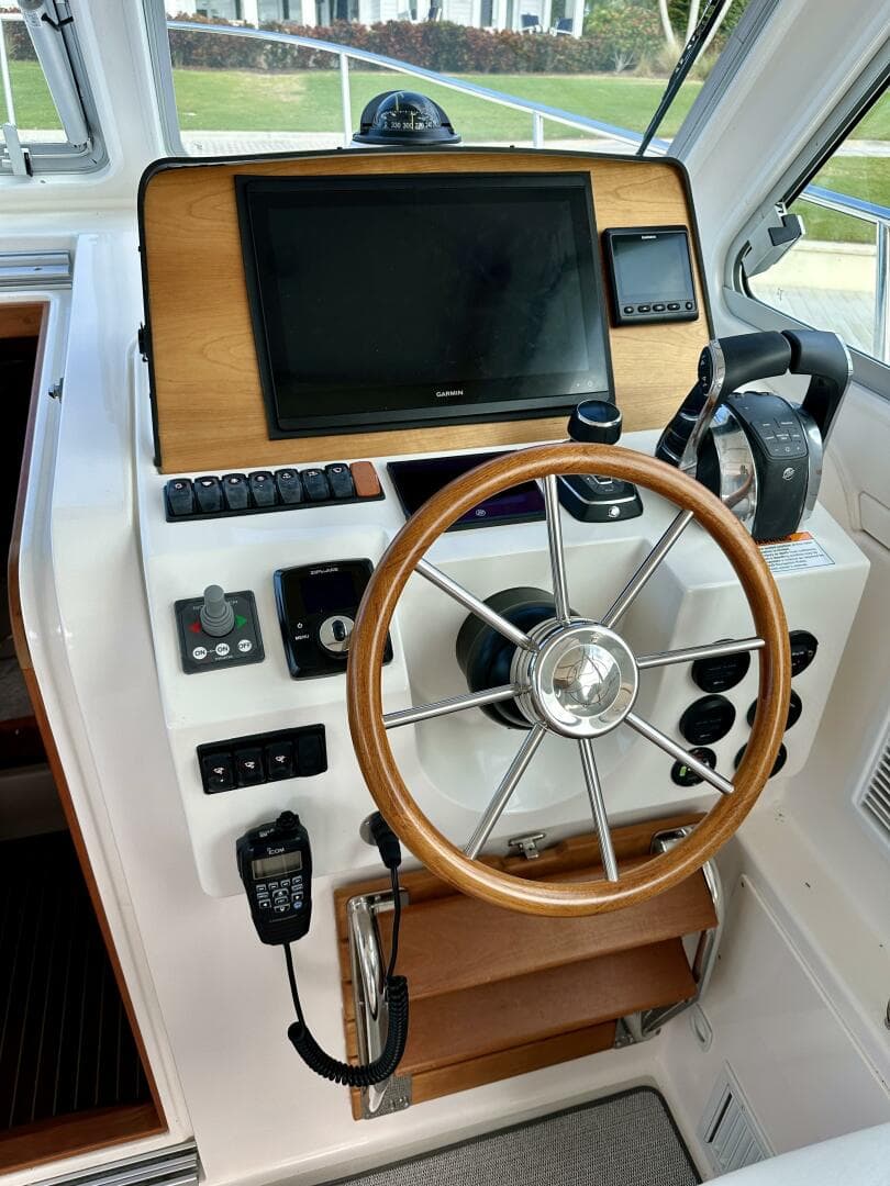 2022 Back Cove 34O — photo 25