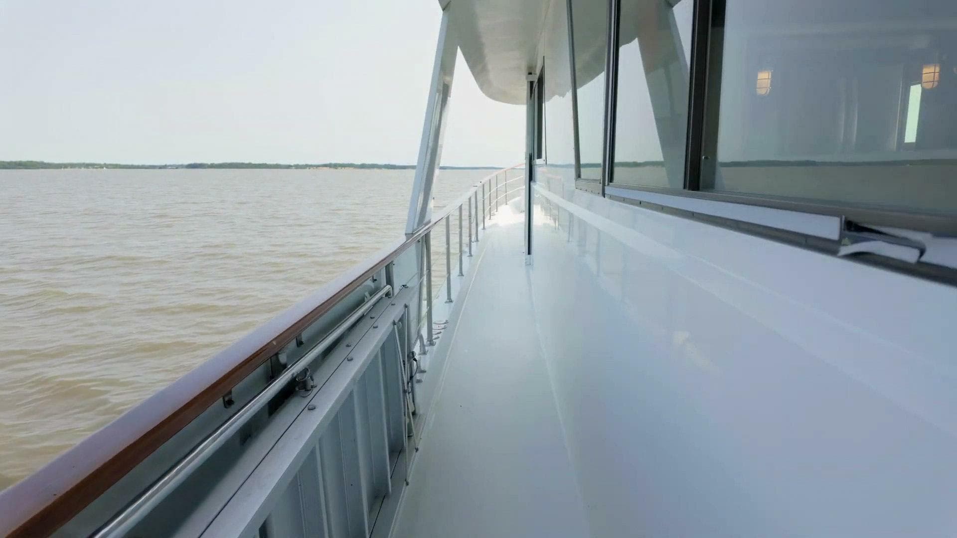 1980 Hatteras Motor Yacht — photo 14