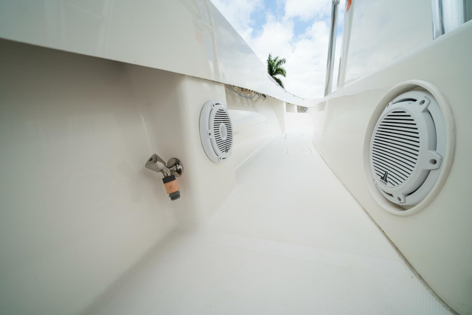 2016 Invincible Open Fisherman — photo 26