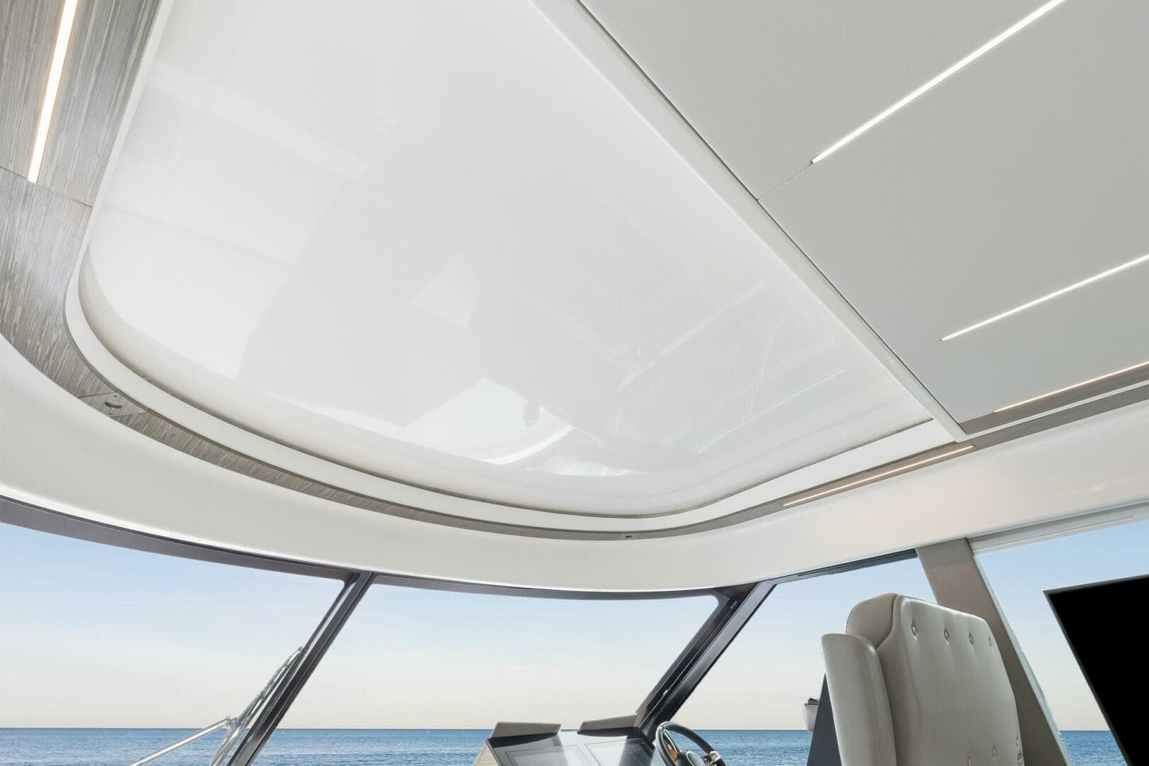 2019 Tiara Yachts C49 Coupe — photo 10