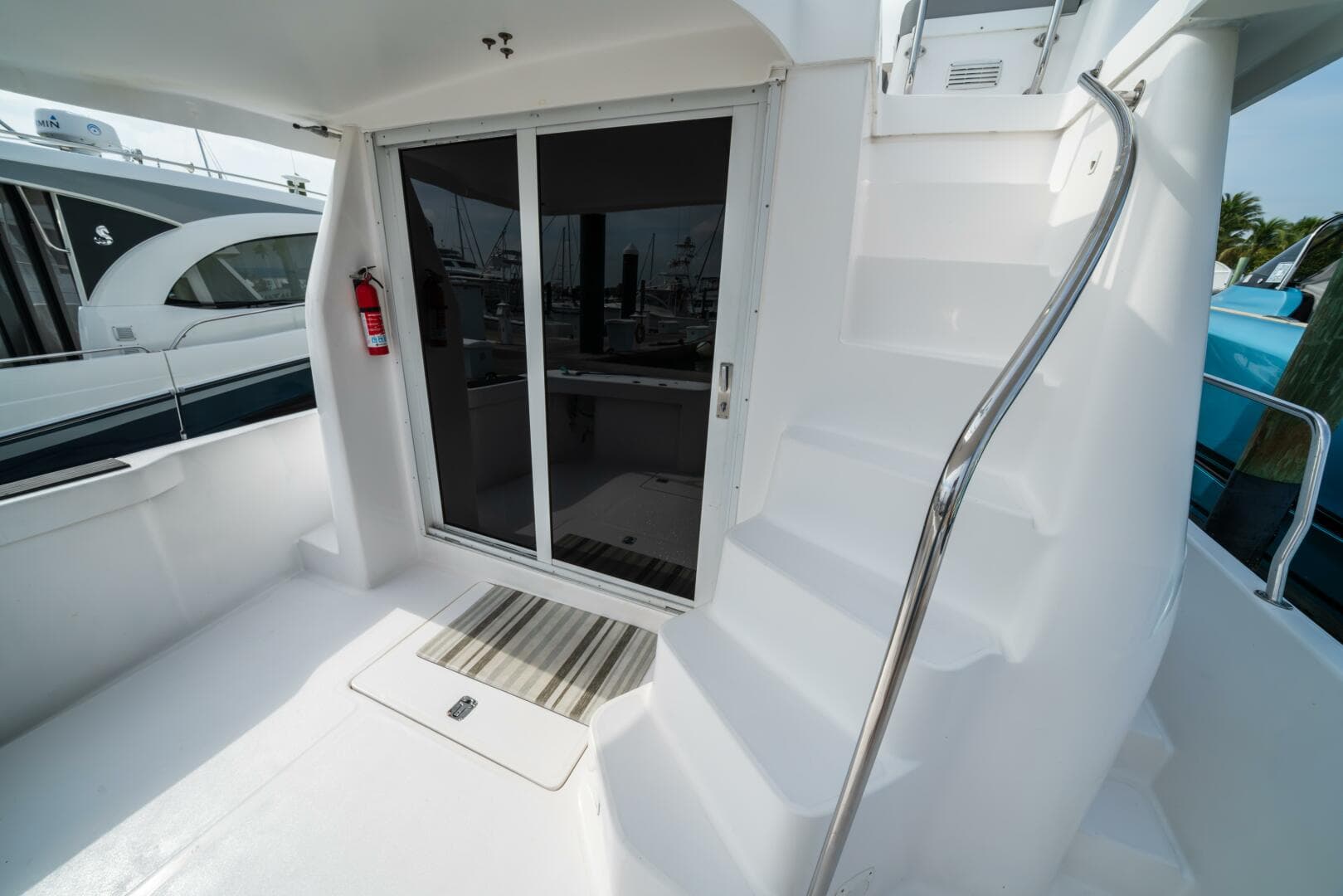 2003 Mainship 390 Trawler — photo 9