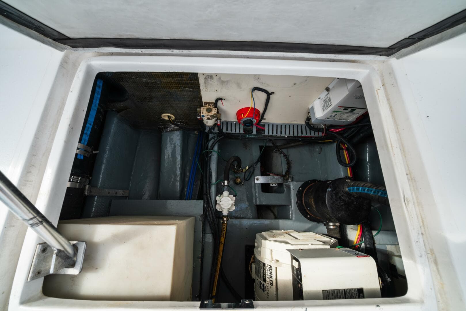 2003 Mainship 390 Trawler — photo 20