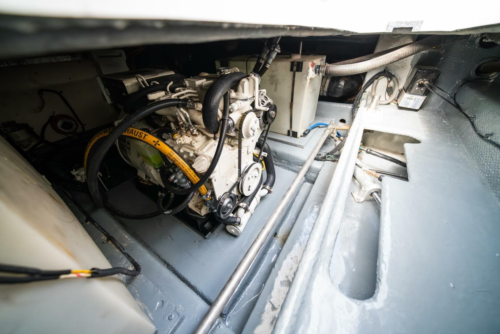 2003 Mainship 390 Trawler — photo 22