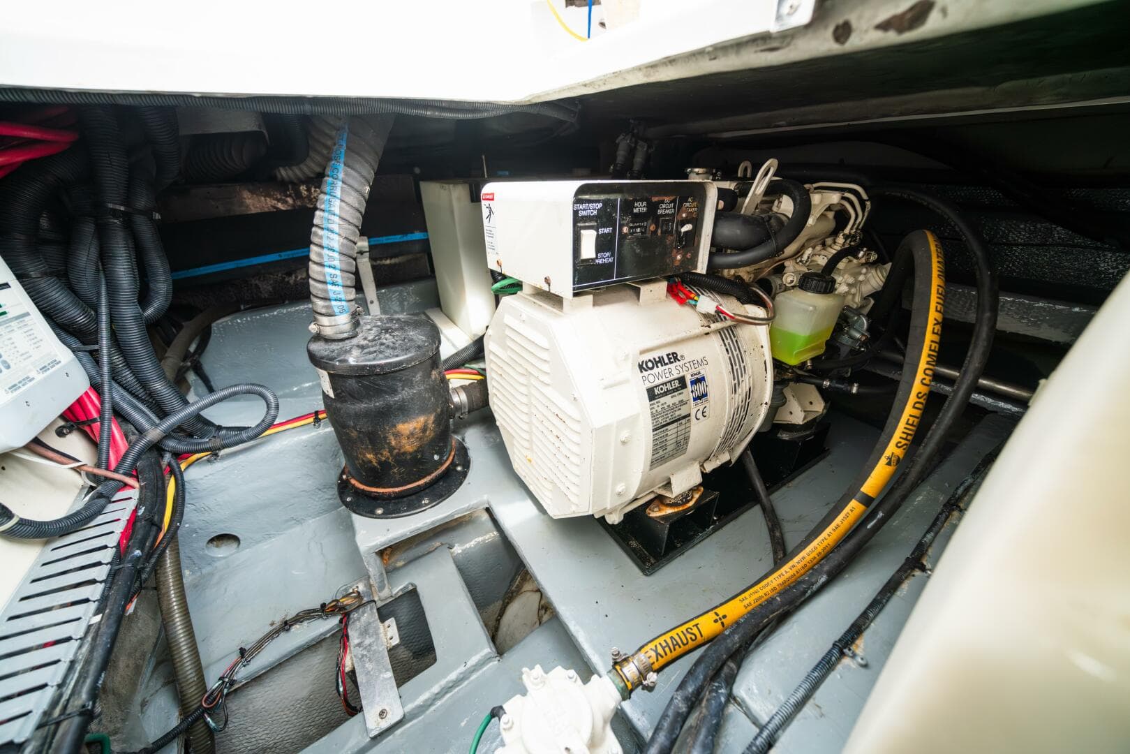 2003 Mainship 390 Trawler — photo 21