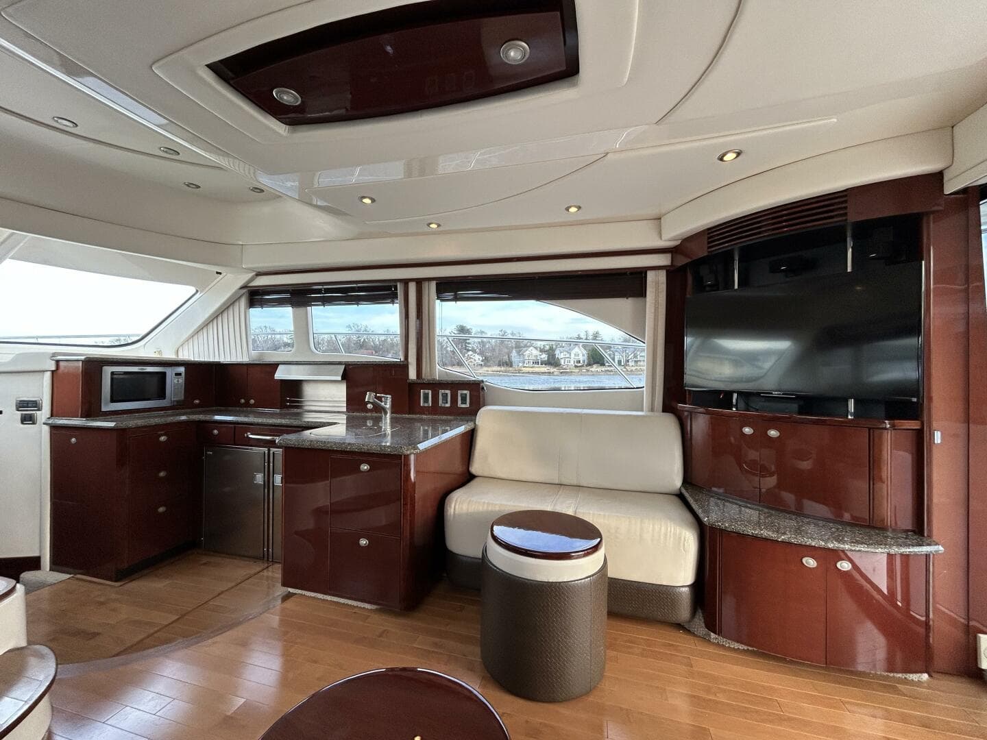 2008 Sea Ray 52 Sedan Bridge — photo 18