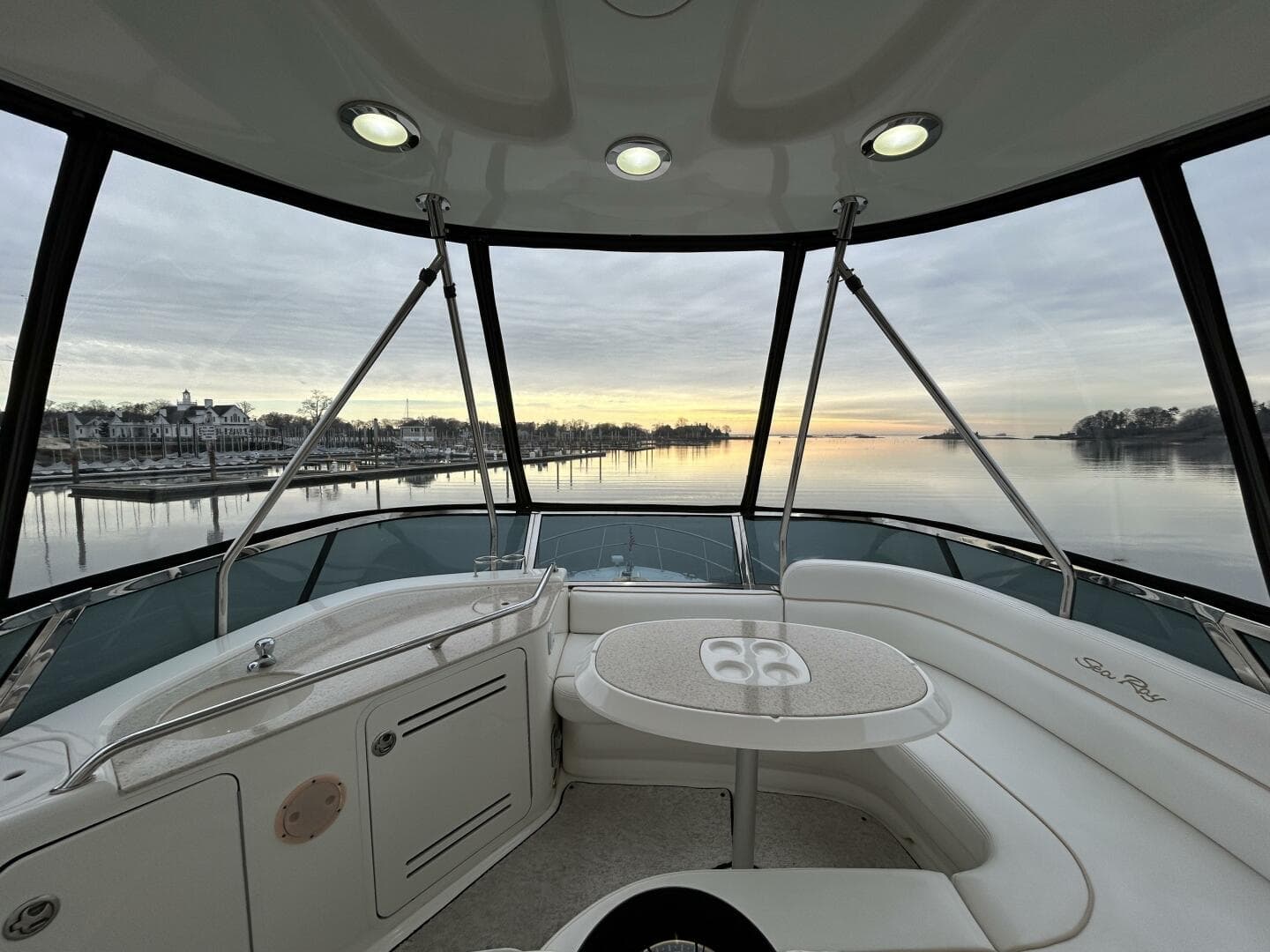 2008 Sea Ray 52 Sedan Bridge — photo 11