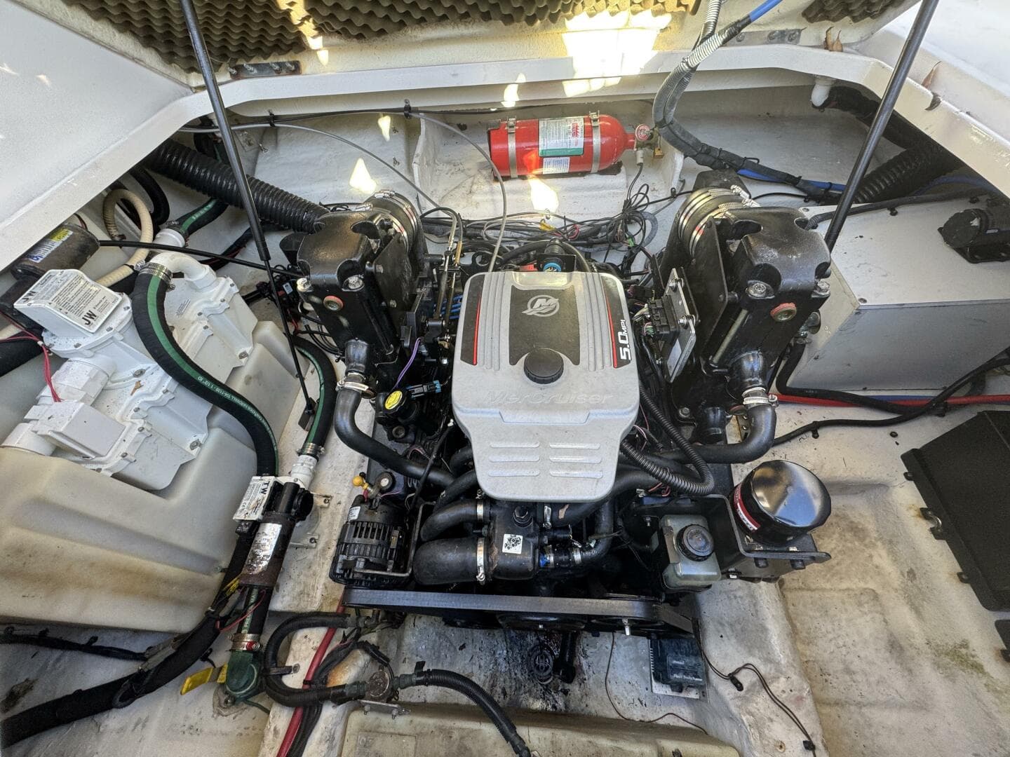 2008 Sea Ray 240 Sundancer — photo 14