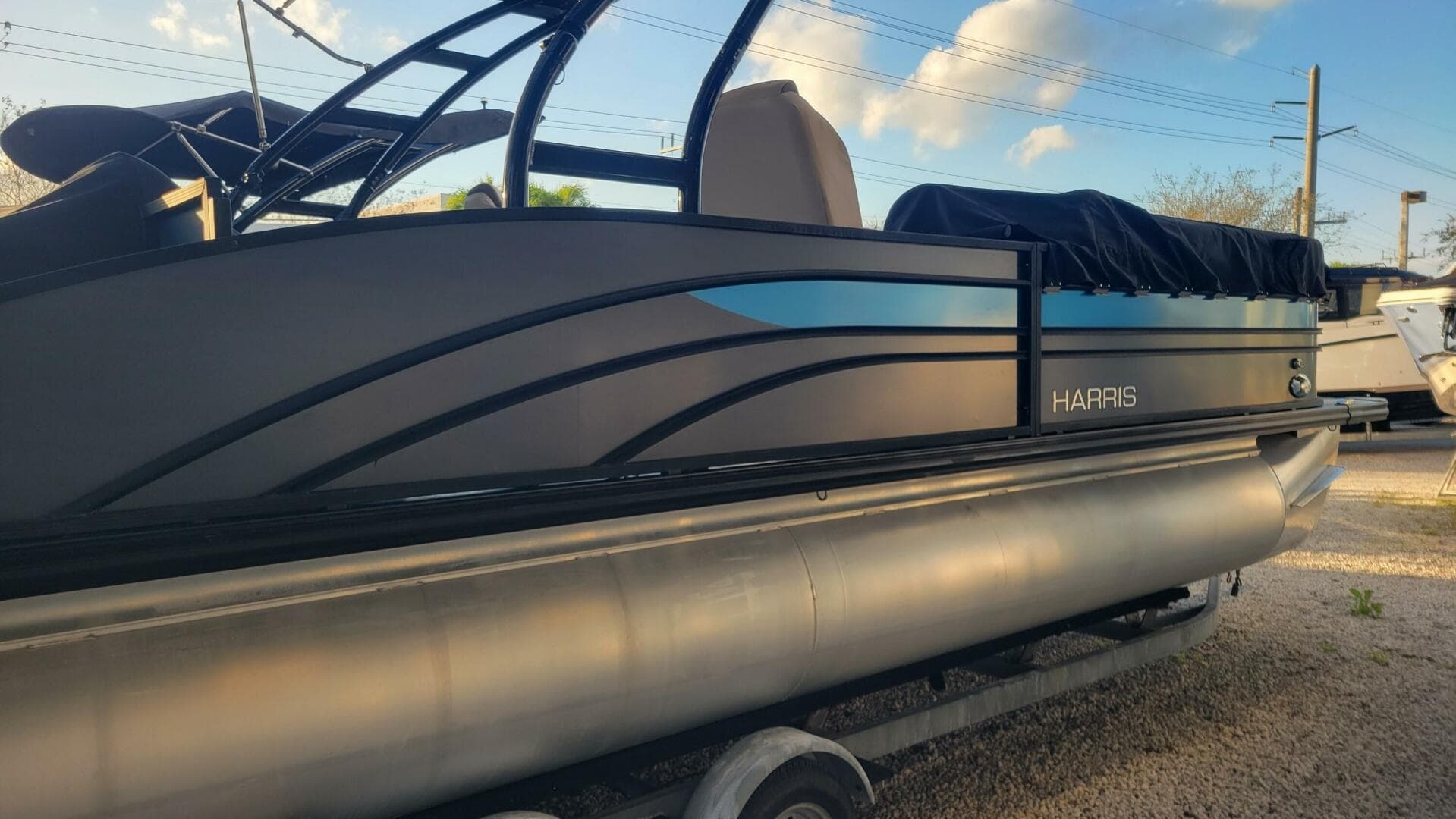 2023 Harris 250 Sunliner Sport — photo 3