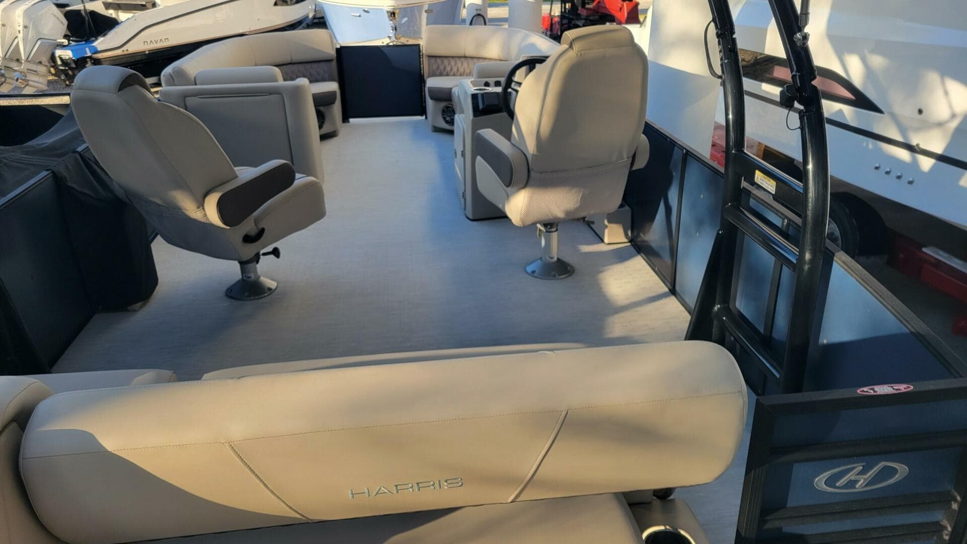 2023 Harris 250 Sunliner Sport — photo 7