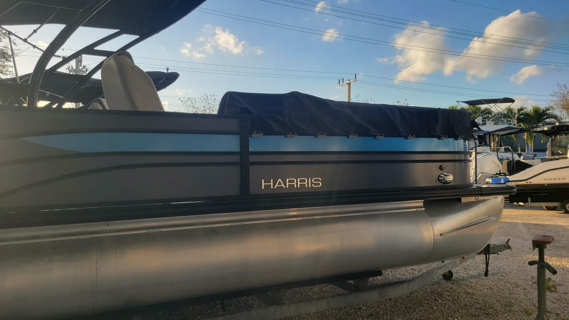 2023 Harris 250 Sunliner Sport — photo 2