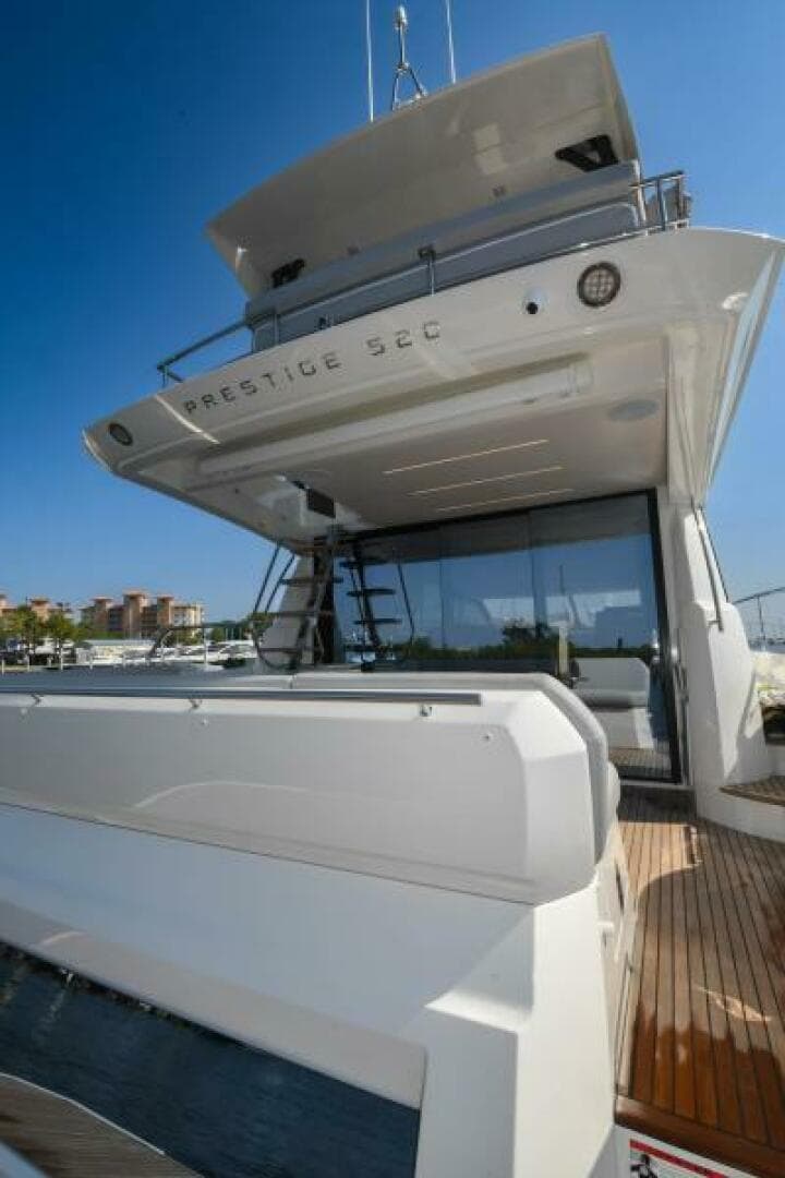 2023 Prestige 520 Flybridge — photo 20