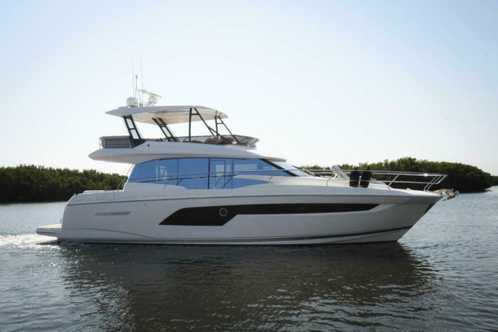 2023 Prestige 520 Flybridge — photo 27